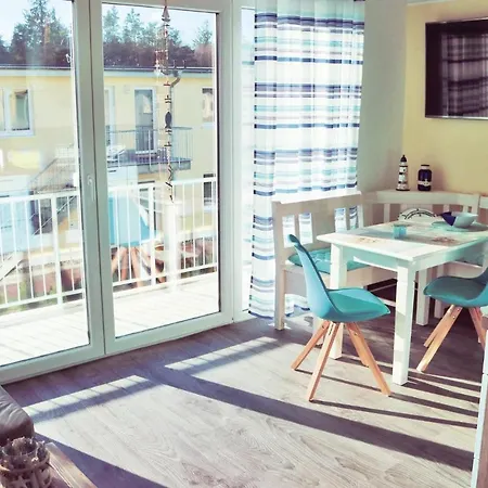 Lovely In With Kitchen Apartment *